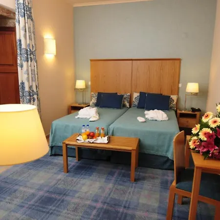 Inatel Rural Hotell Linhares (Guarda)